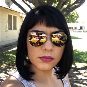 Meet your Posher, Rosalia